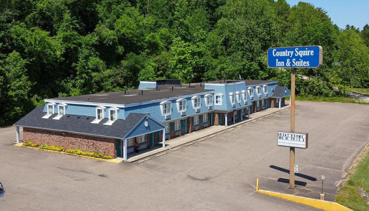 Country Squire Inn And Suites Coshocton Exterior foto